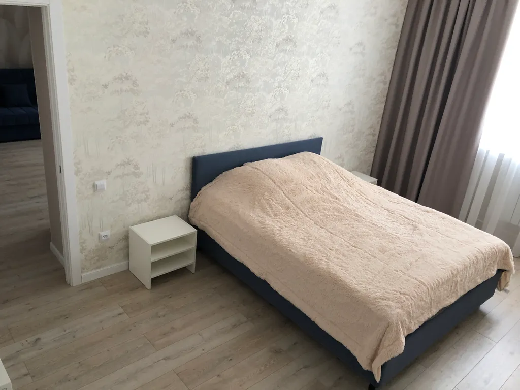 Квартира двухкомнатная на проспекте Победы, 71 м², Кисловодск — спальня, фото 5
