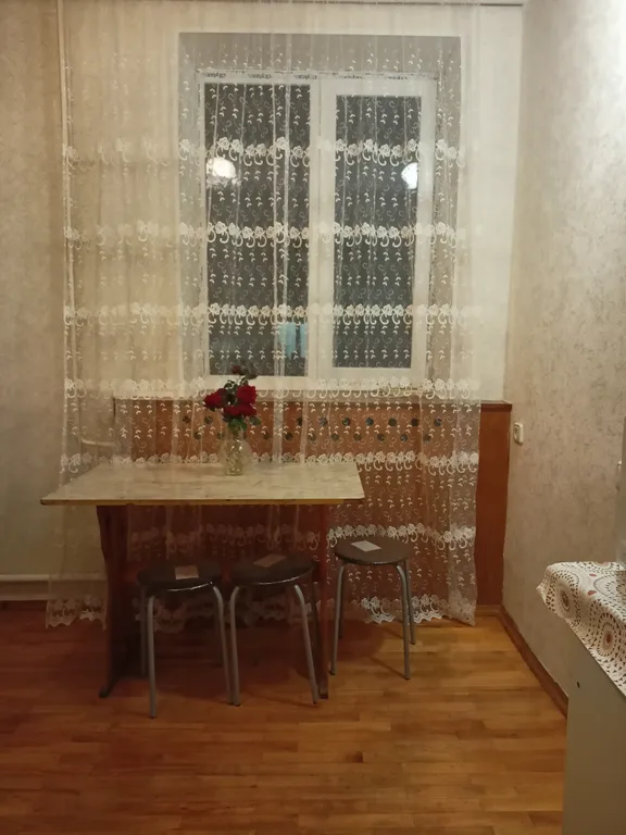 Квартира однокомнатная на улице Козлова, 50 м², Пятигорск — кухня, фото 2