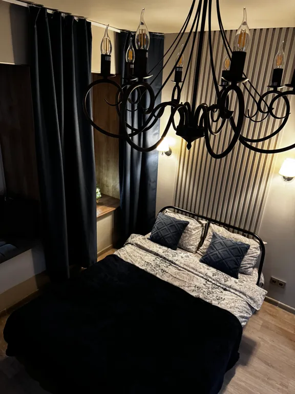 Апартаменты однокомнатные на улице Некрасова, 25 м², Псков — спальня, фото 6