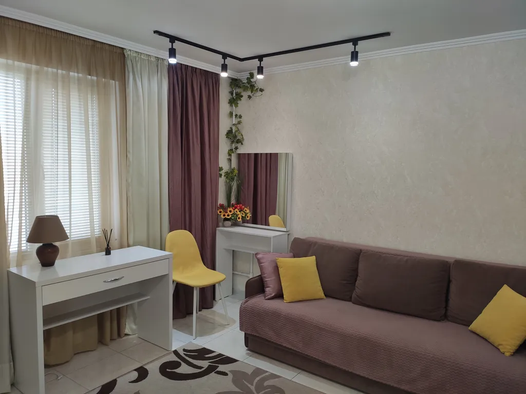 Квартира однокомнатная в Гагаринском, 45 м², Севастополь — спальня, фото 9