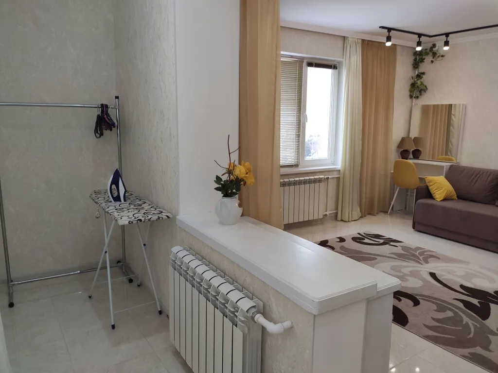 Квартира однокомнатная в Гагаринском, 45 м², Севастополь — спальня, фото 6