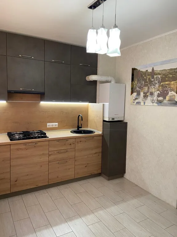 Квартира однокомнатная на улице Московской, 52 м², Великий Новгород — кухня, фото 2