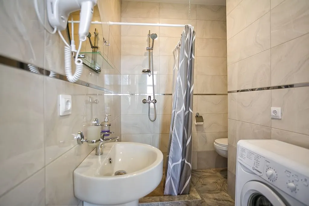 Двухместный с 1 кроватью и раскладным диваном — Gurzuf life, фото 3 из 5