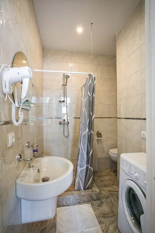 Двухместный с 1 кроватью и раскладным диваном — Gurzuf life, фото 5 из 5
