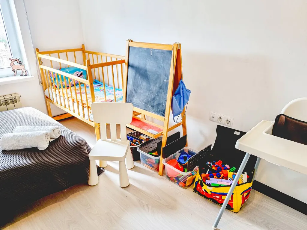 Квартира трёхкомнатная на улице Владимирской, 60 м², Анапа — спальня, фото 6