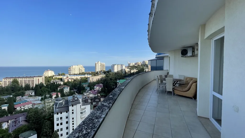 Шикарная видовая квартира в центре, Ялта, Симферополь — фото 3