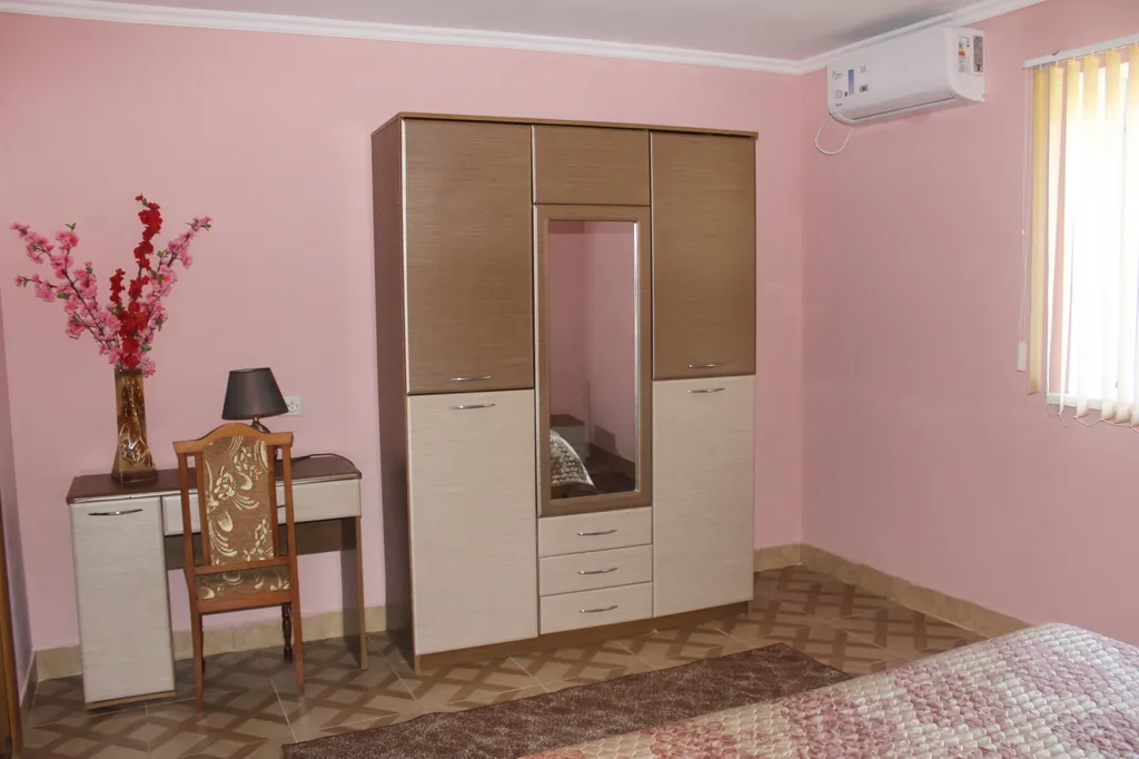 Катрин — номер