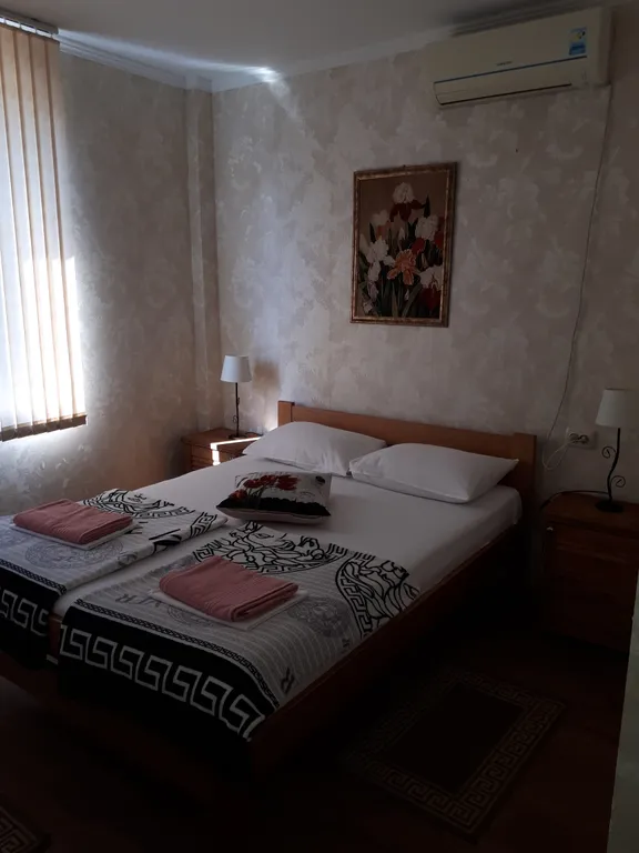 Трёхместный номер стандарт — Дом Бриз, фото 1 из 5