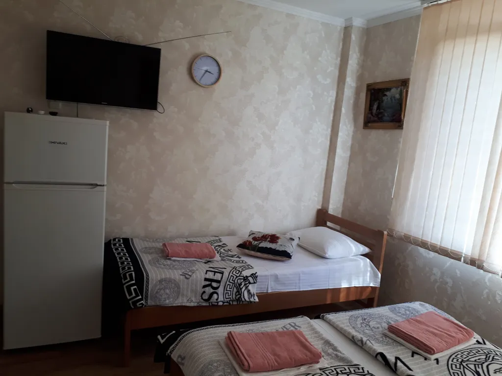 Дом Бриз — территория
