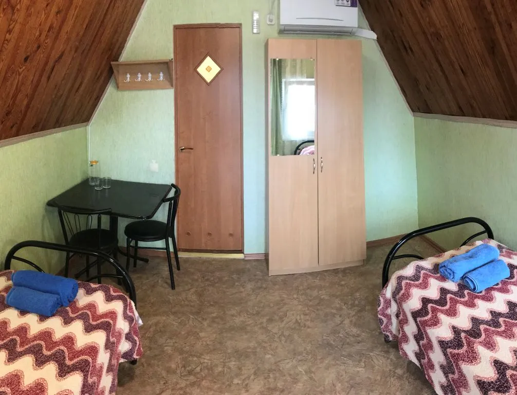 Двухместный номер с 2 отдельными кроватями Третья категория — Коронелли, фото 3 из 5