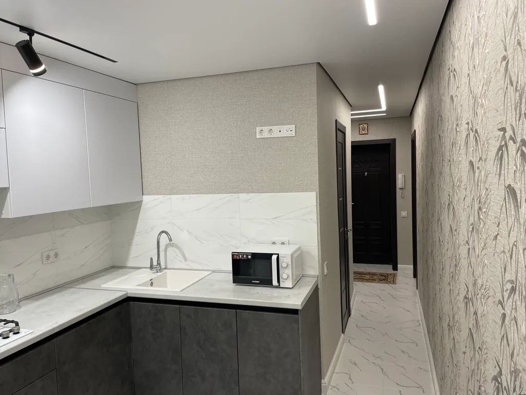Квартира однокомнатная на улице Ленинградской, 40 м², Кисловодск — кухня, фото 2