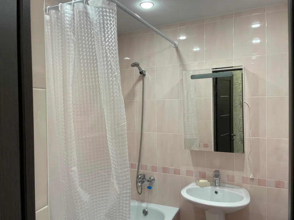 Квартира однокомнатная на улице Ленинградской, 40 м², Кисловодск — ванная комната