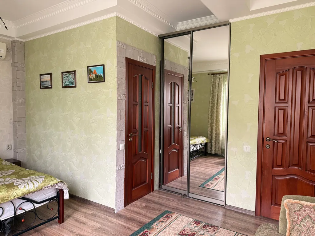 Уютный номер в коттедже — Капитанская дача, фото 4 из 5