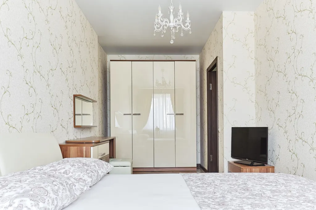Квартира двухкомнатная в переулке Соборном, 78 м², Ростов-на-Дону — спальня, фото 5