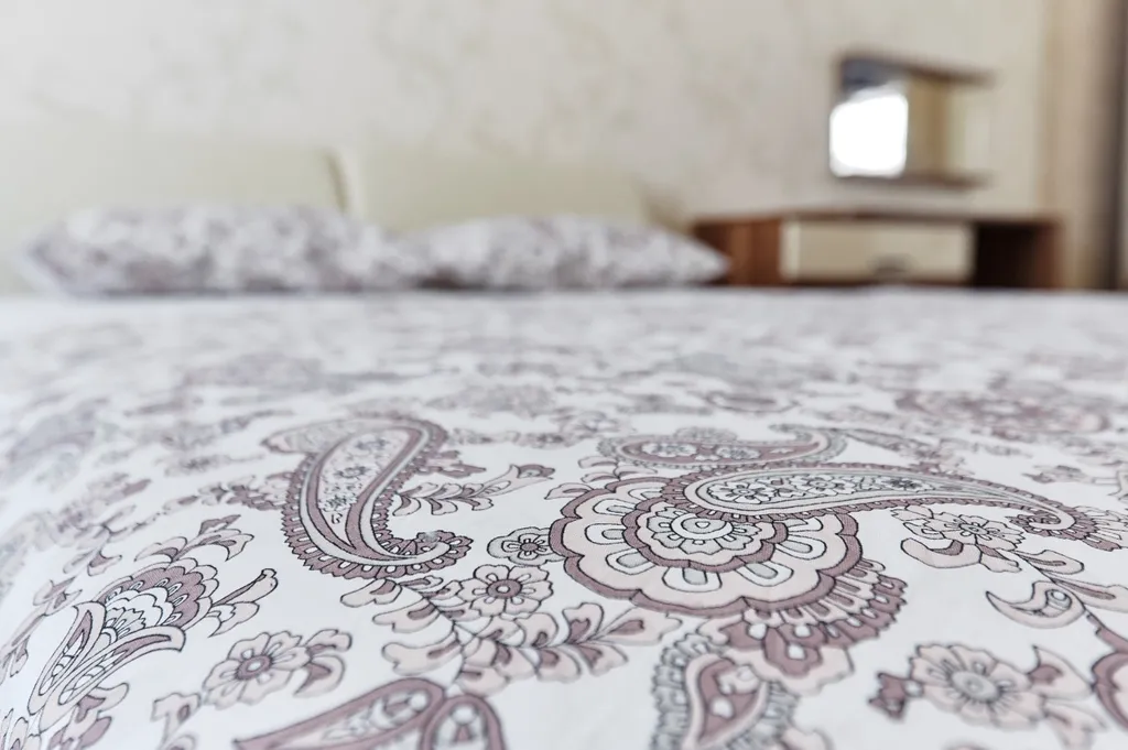 Квартира двухкомнатная в переулке Соборном, 78 м², Ростов-на-Дону — спальня, фото 7
