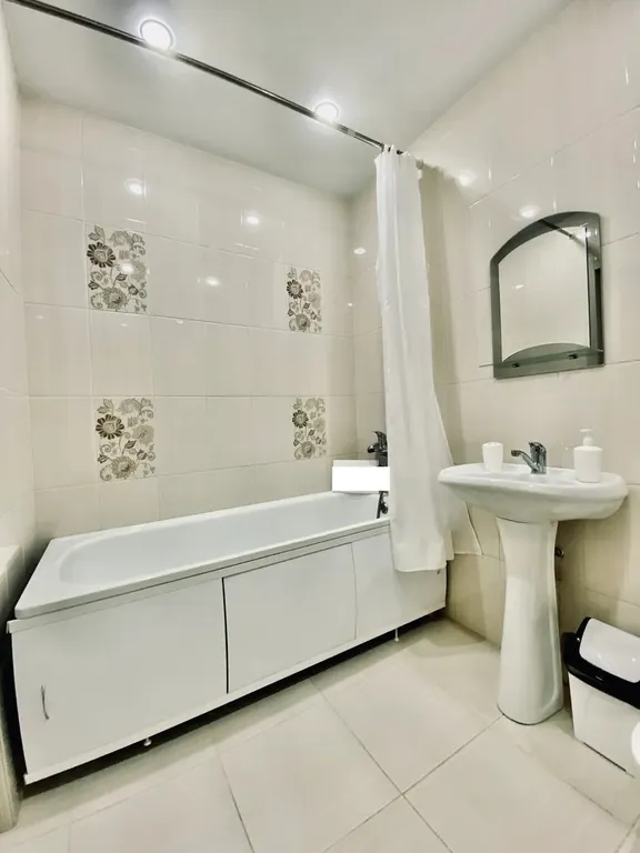 Квартира однокомнатная на улице Обдорской, 35 м², Тюмень — фото 18