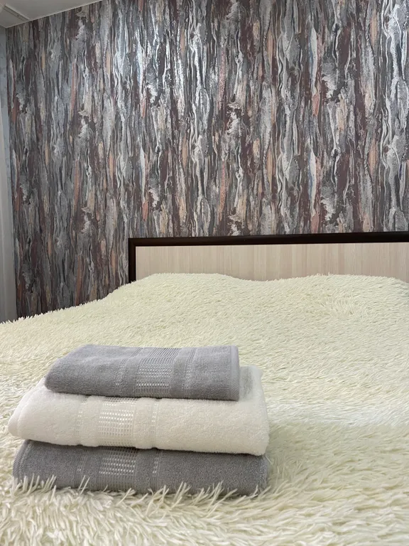 Квартира двухкомнатная на улице Куйбышева, 50 м², Кисловодск — спальня, фото 3