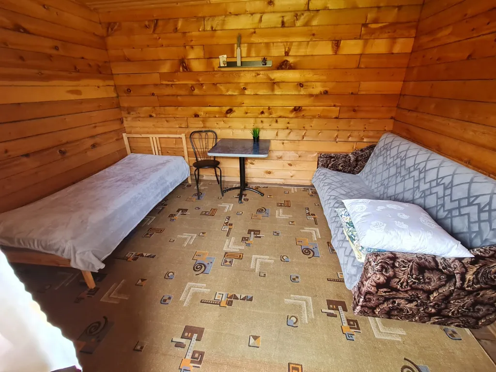 Трёхместный номер эконом — Удачный, фото 1 из 5