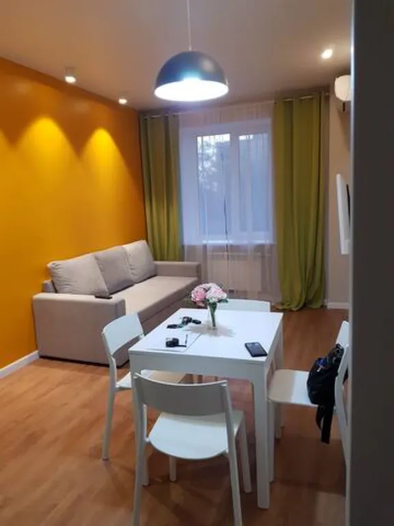 Квартира двухкомнатная в Фрунзенском, 45 м², Владивосток — спальня, фото 2