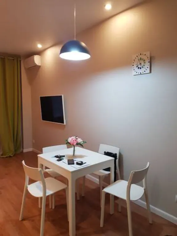 Квартира двухкомнатная в Фрунзенском, 45 м², Владивосток — кухня, фото 2