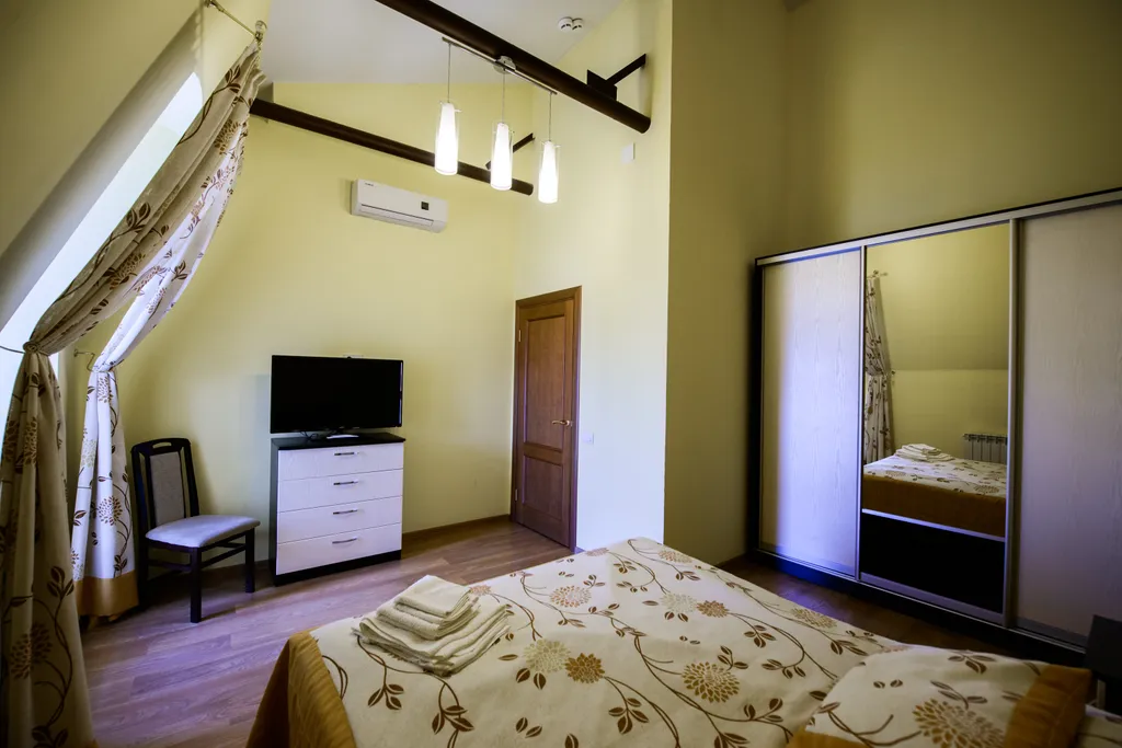 Трёхместный номер джуниор сюит, двухкомнатный