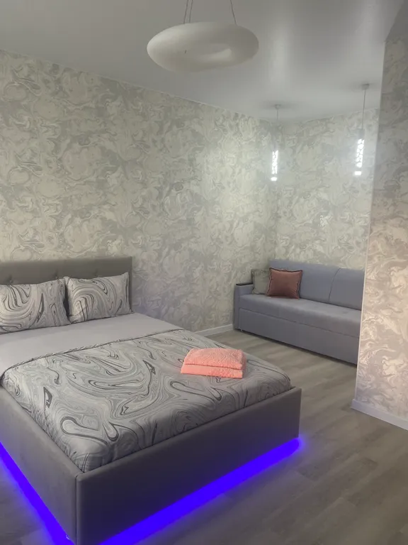 Квартира однокомнатная на бульваре Приморском, 40 м², Тольятти — спальня, фото 3