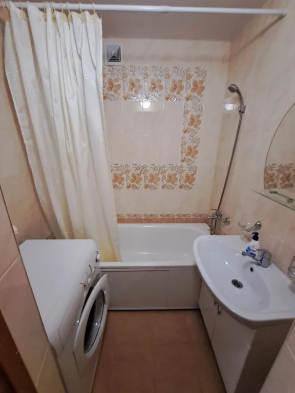Квартира двухкомнатная на улице Островского, 54 м², Кисловодск — ванная комната