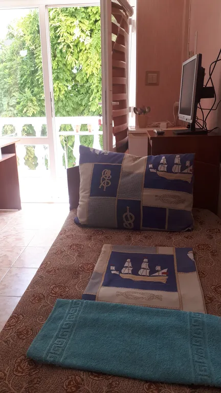 Морской — номер
