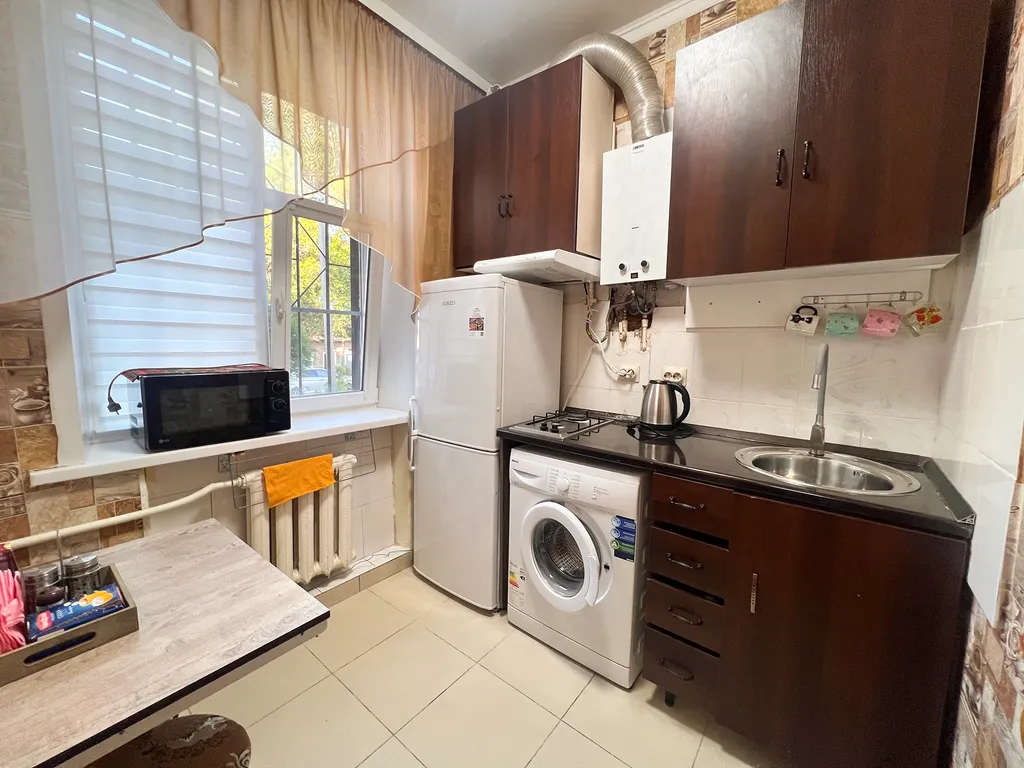 Квартира однокомнатная на проспекте Карла Маркса, 23 м², Минеральные Воды — кухня
