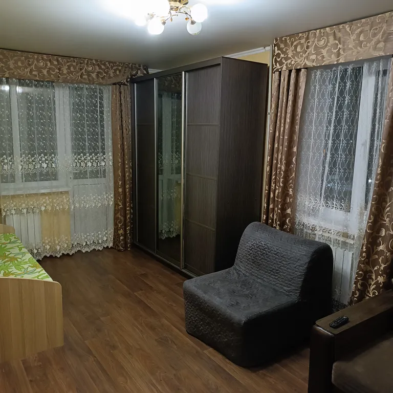 Квартира однокомнатная на улице Октябрьской, 30 м², Краснодар — спальня, фото 3