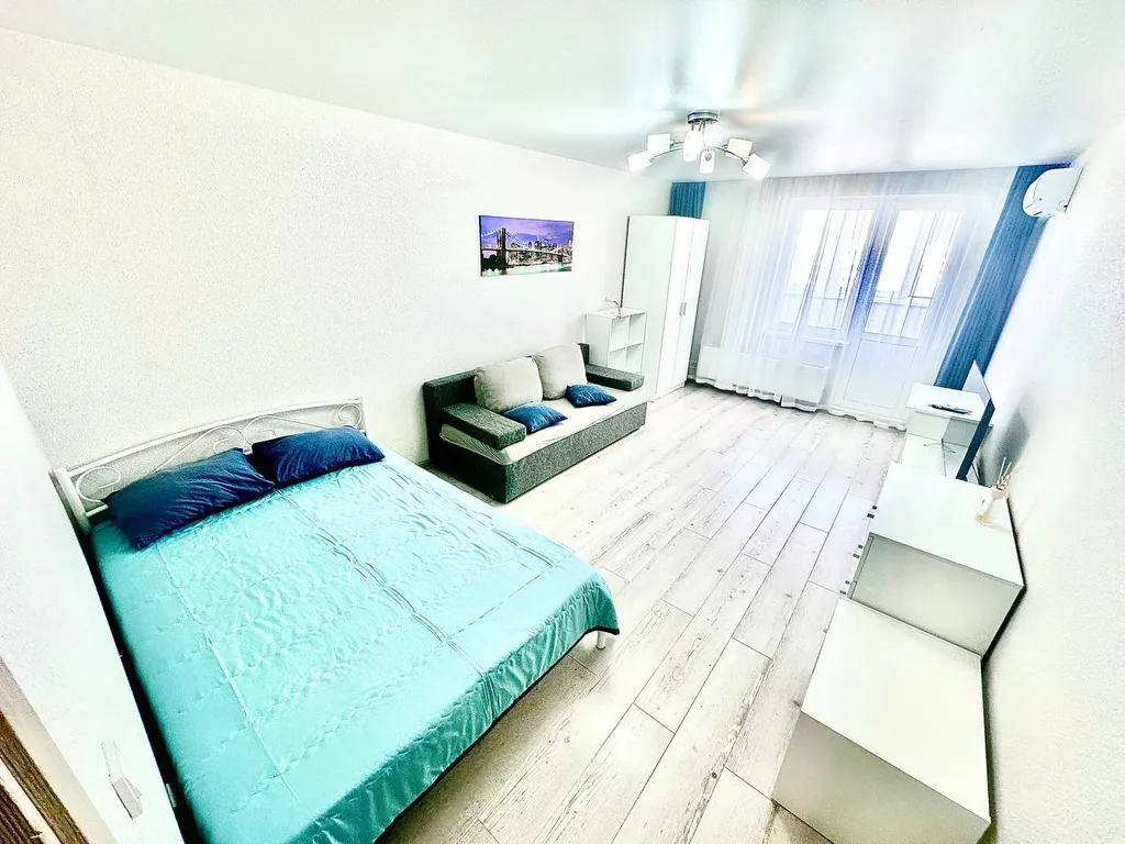 Квартира трёхкомнатная на улице Ленина, 70 м², Анапа — фото 11