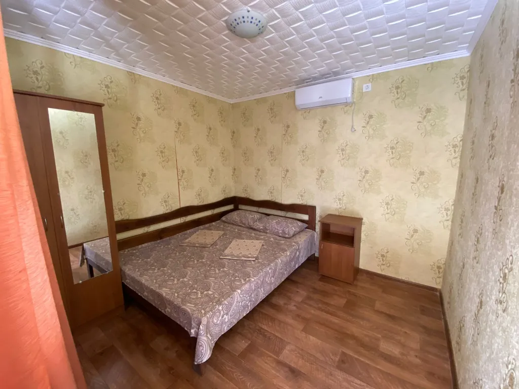 Двухместный номер с 1 кроватью эконом — Зелёный остров, фото 1 из 5