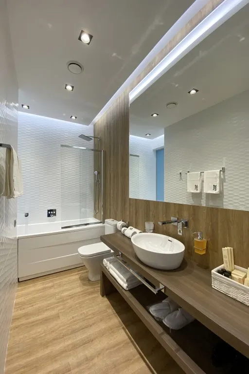 Полулюкс номер с ванной — Loft Hotel&Spa, фото 2 из 5