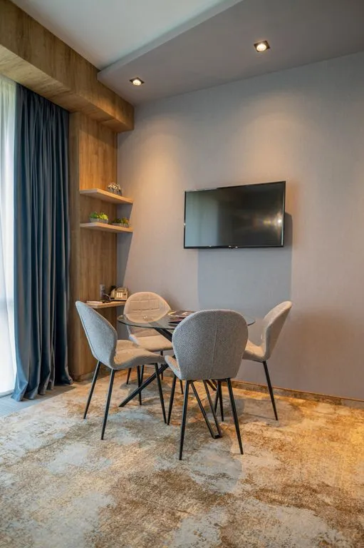 Роскошный номер Люкс с кухней-гостиной — Loft Hotel&Spa, фото 5 из 5