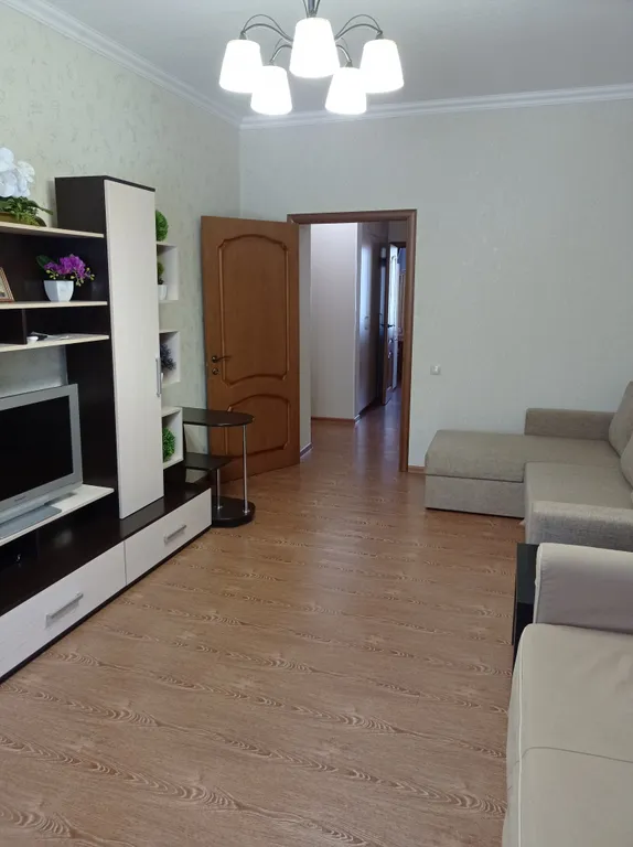 Квартира двухкомнатная на улице Крайнего, 49 м², Пятигорск — спальня, фото 4