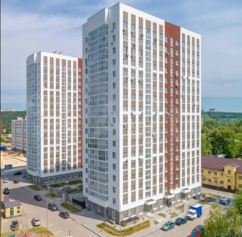 Квартира двухкомнатная у Заречной, в Молитовке, 55 м², Нижний Новгород — двор