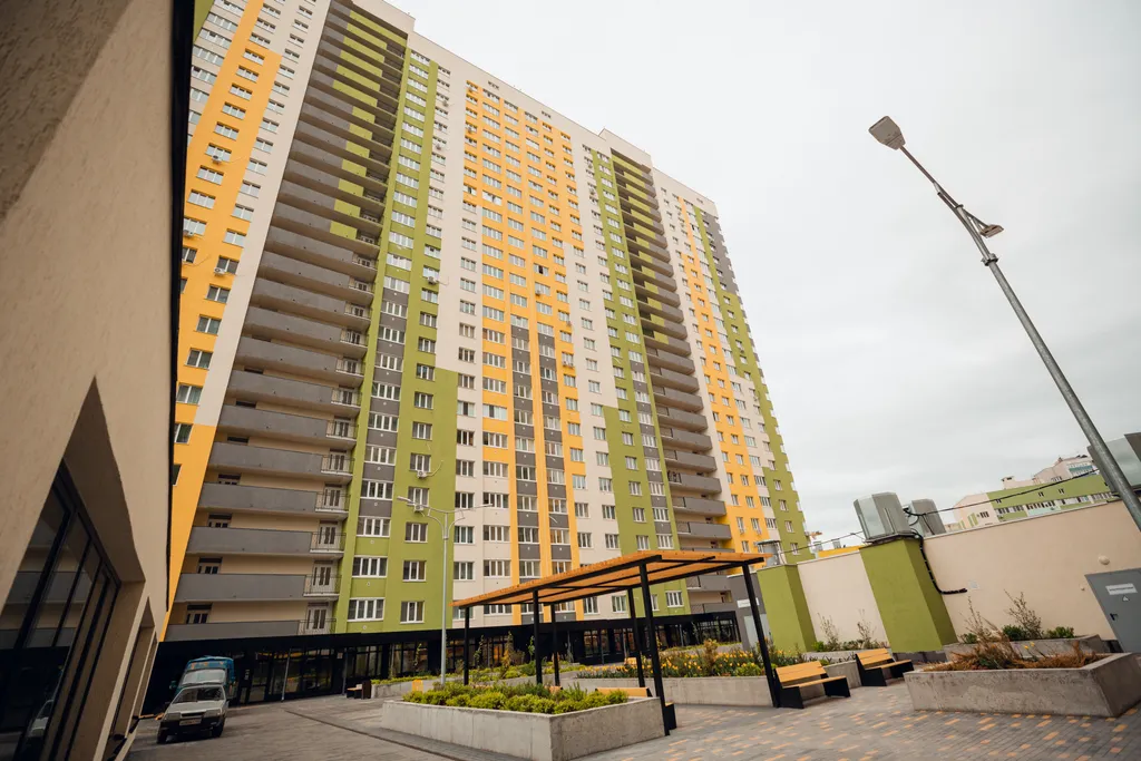 Квартира однокомнатная у Гагаринской, в Железнодорожном, 45 м², Самара — двор