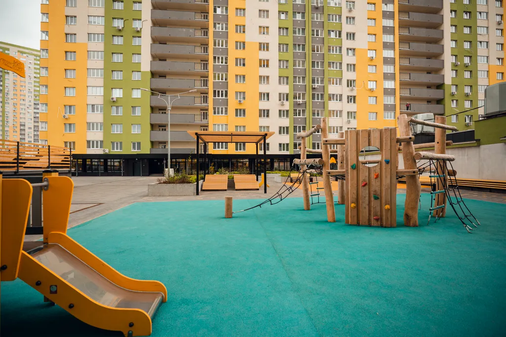 Квартира однокомнатная у Гагаринской, в Железнодорожном, 45 м², Самара — двор, фото 2