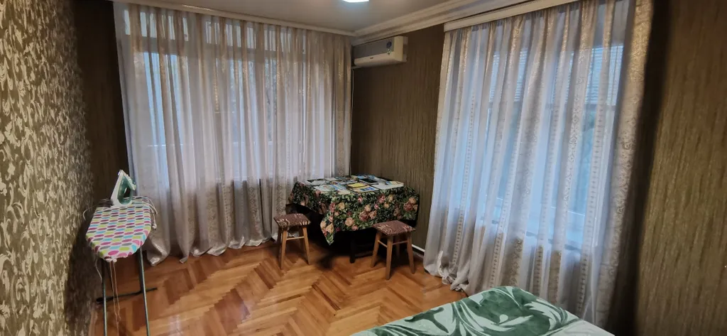 Квартира двухкомнатная на проспекте 40 лет Октября, 52 м², Пятигорск — спальня, фото 6