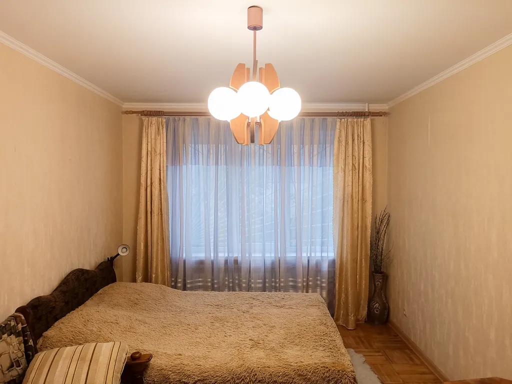Квартира однокомнатная на проспекте Победы, 30 м², Кисловодск — спальня, фото 3