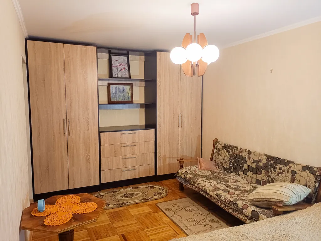 Квартира однокомнатная на проспекте Победы, 30 м², Кисловодск — спальня, фото 5