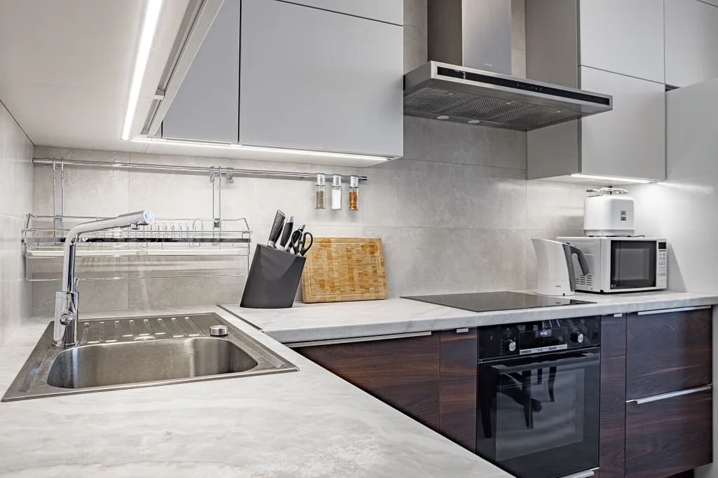 Квартира двухкомнатная в Гагаринском, 45 м², Севастополь — фото 12