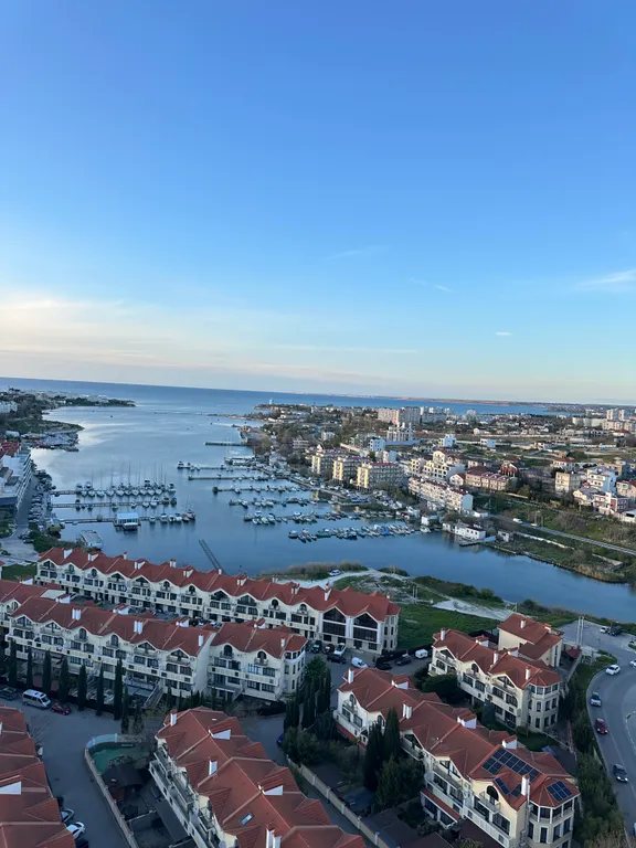 Квартира двухкомнатная в Гагаринском, 45 м², Севастополь — фото 15