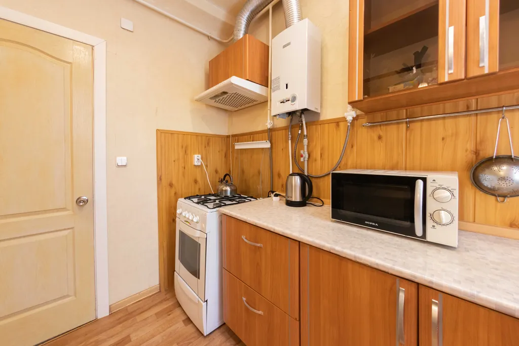 Квартира однокомнатная у Горьковской, в Кузнечихе, 28 м², Нижний Новгород — кухня, фото 3