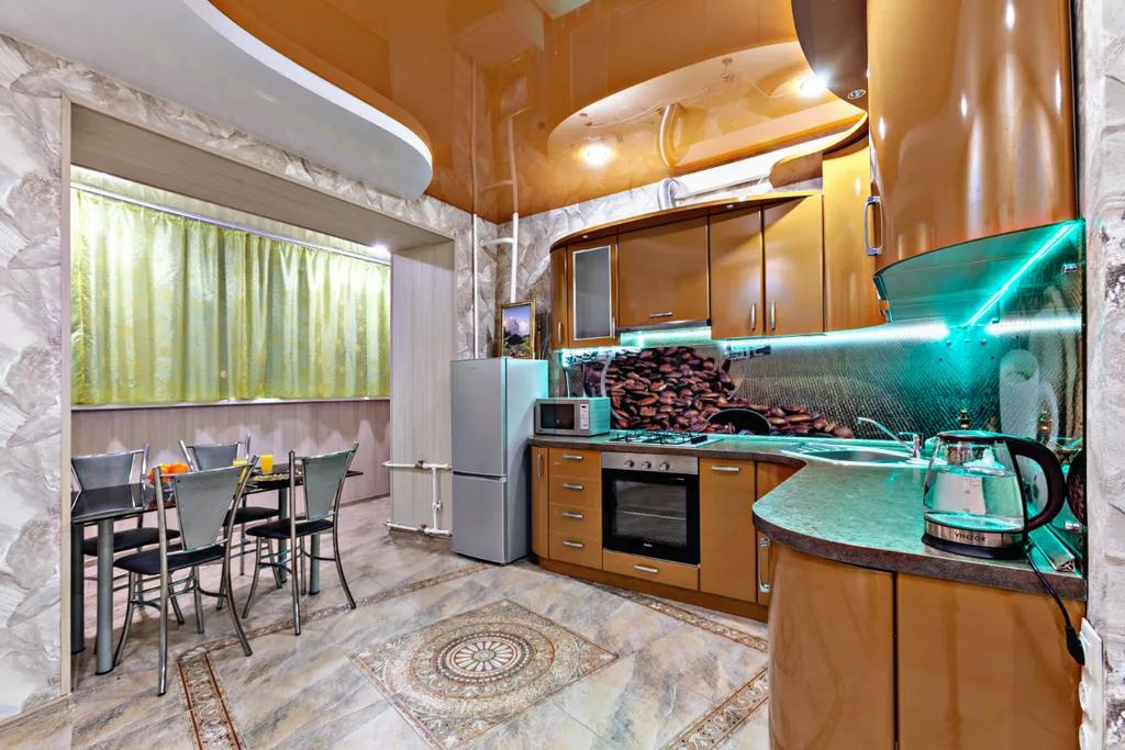 Квартира двухкомнатная в переулке Парковом, 72 м², Самара — кухня, фото 2