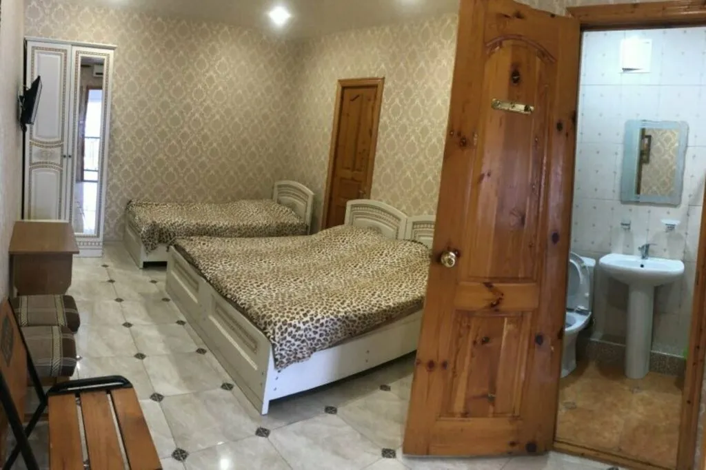 Трёхместный номер полулюкс — общий вид