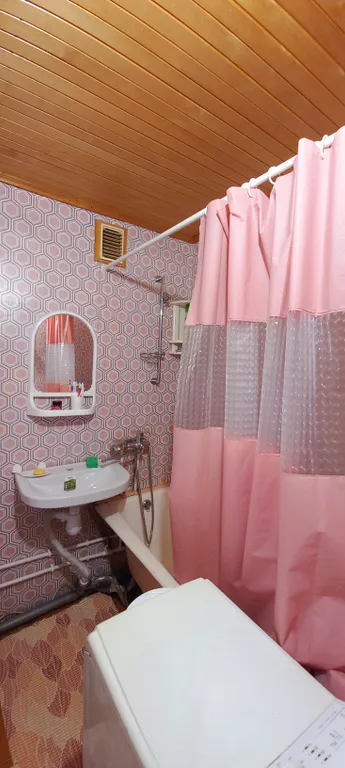 Квартира однокомнатная на шоссе Сортавальском, 33 м², Хелюля — ванная комната
