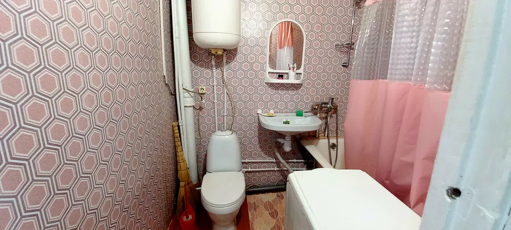 Квартира однокомнатная на шоссе Сортавальском, 33 м², Хелюля — ванная комната, фото 2