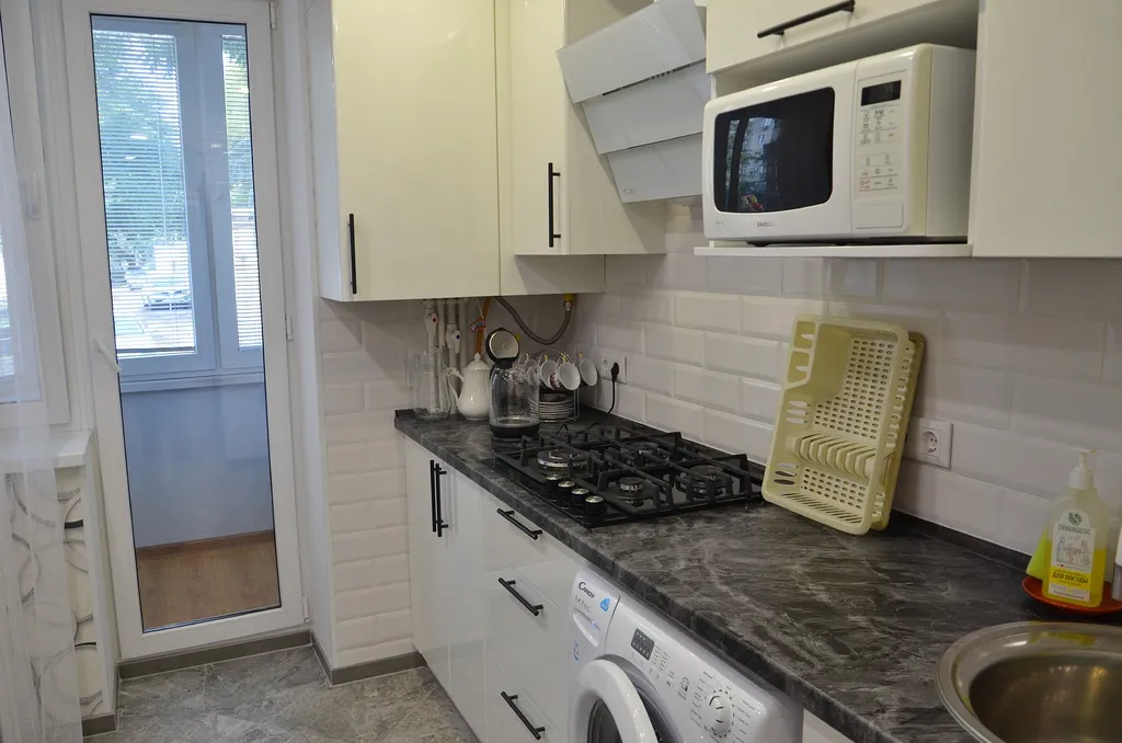 Квартира двухкомнатная в переулке Курортном, 56 м², Саки — фото 15