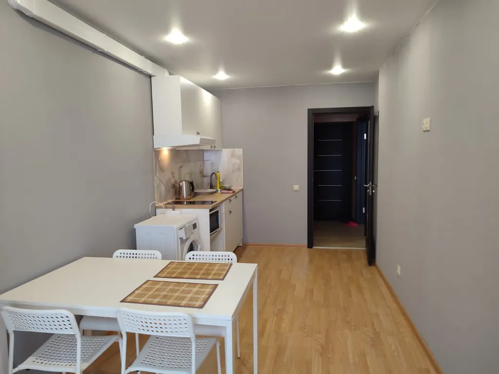 Квартира однокомнатная на бульваре Юности, 55 м², Чебоксары — кухня, фото 2